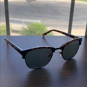 Calvin Klein Wayfarer turtle shell shades